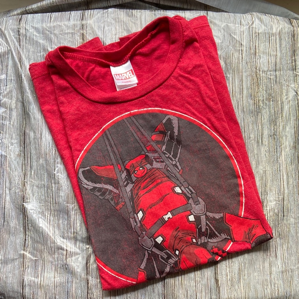 Marvel Deadpool Red and Black Hero Graphic Tee